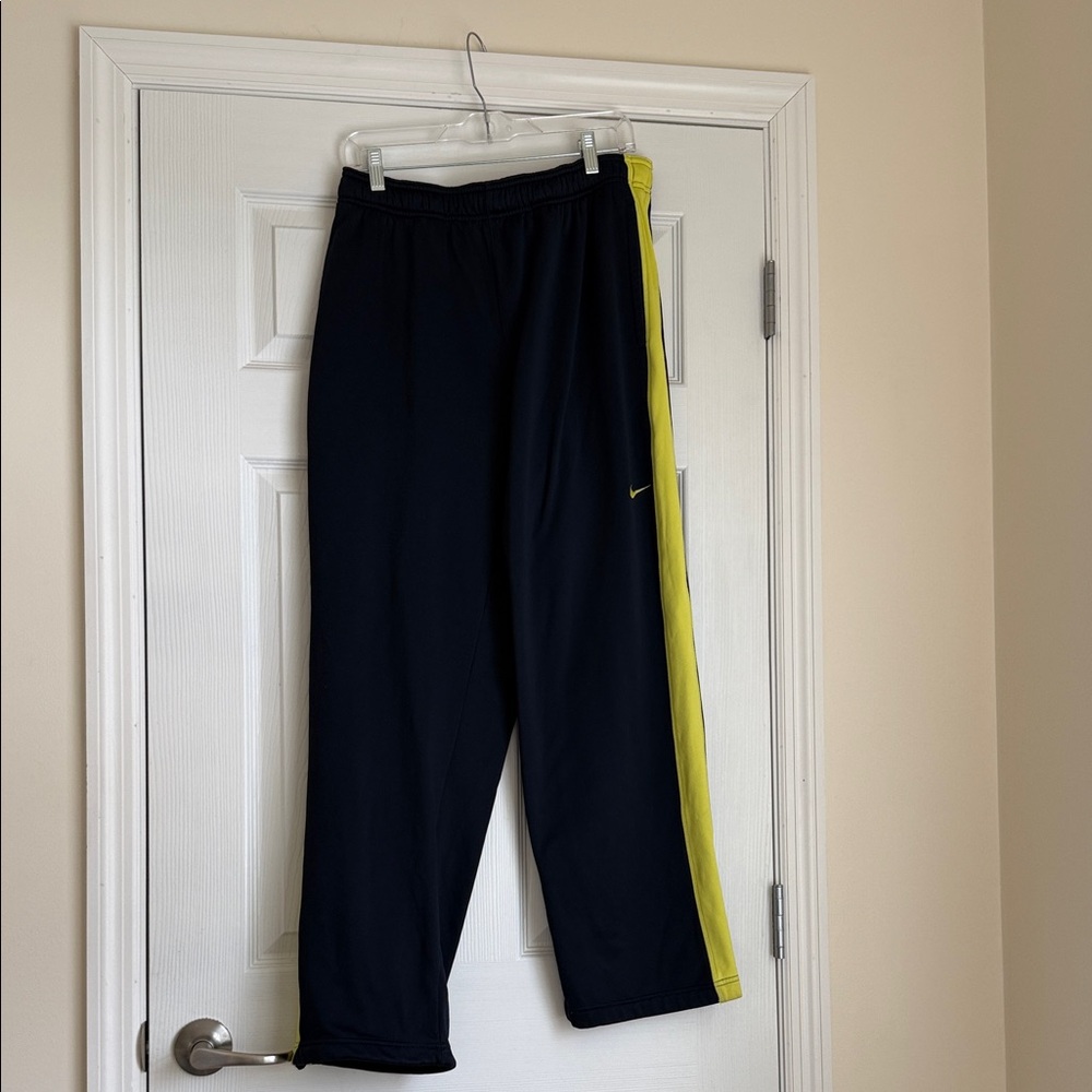 Nike Men's Blue and Yellow Pants